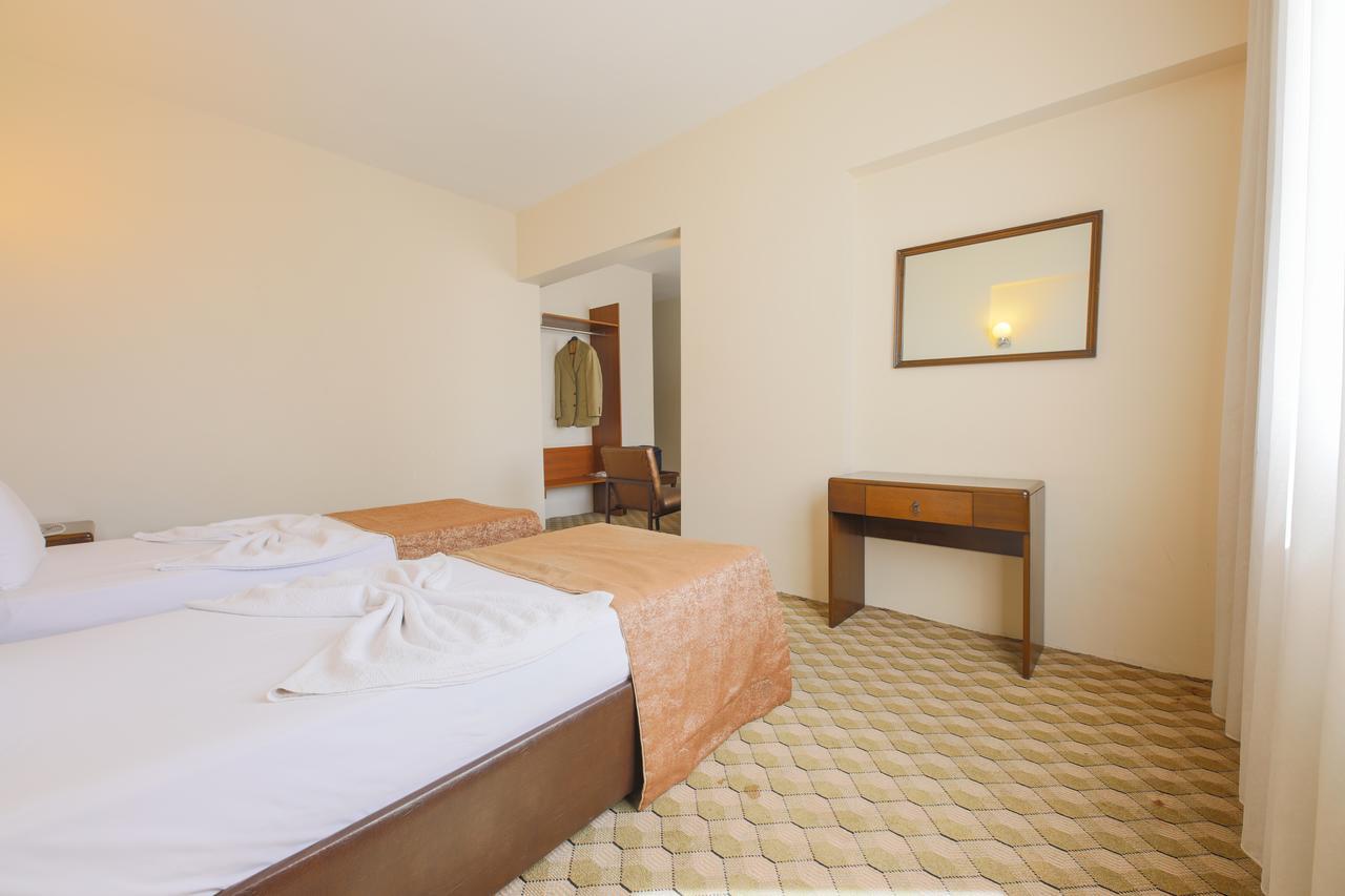 Hosta Otel Мерсин Экстерьер фото